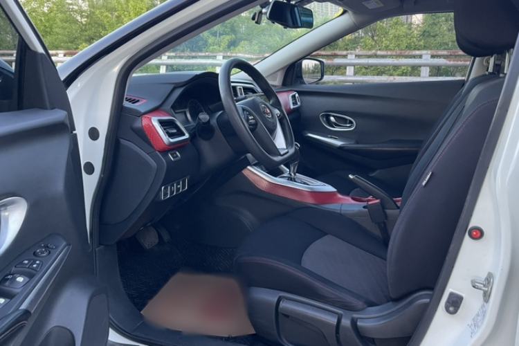 Used Nissan Lannia 2016 1.6L CVT Smart Edition Interior 3