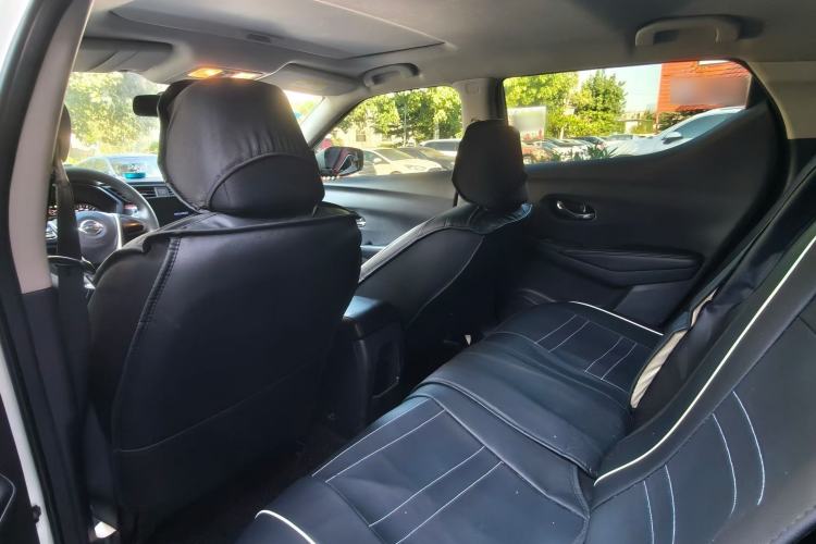 Used Nissan Lannia 2016 1.6L CVT Cool Edition Interior 3