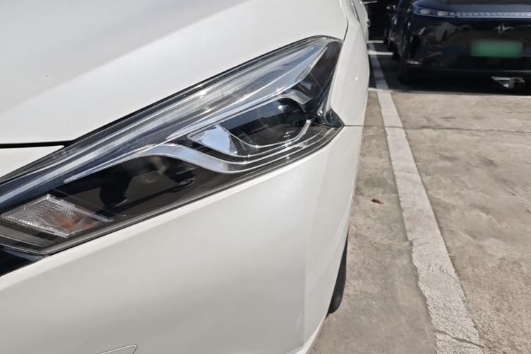 Used Nissan Lannia 2016 1.6L Manual Cool Edition Left Front Headlight