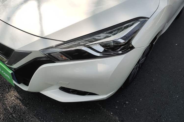 Used Nissan Lannia 2016 1.6L CVT Cool Edition Left Front Headlight