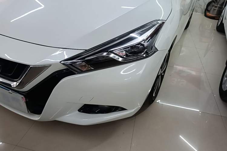 Used Nissan Lannia 2016 1.6L CVT Cool Edition Left Front Headlight