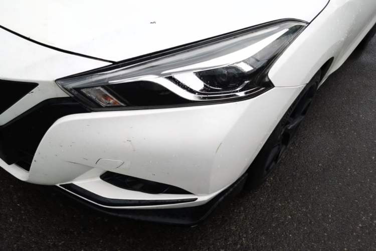 Used Nissan Lannia 2016 1.6L CVT Cool Edition Left Front Headlight