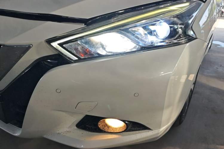 Used Nissan Lannia 2016 1.6L CVT Cool Edition Left Front Headlight