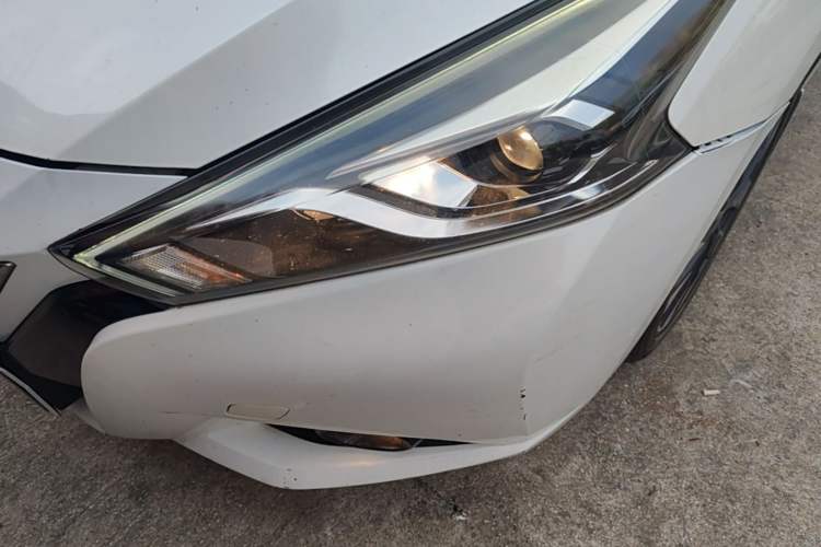 Used Nissan Lannia 2016 1.6L CVT Smart Cool Edition Left Front Headlight
