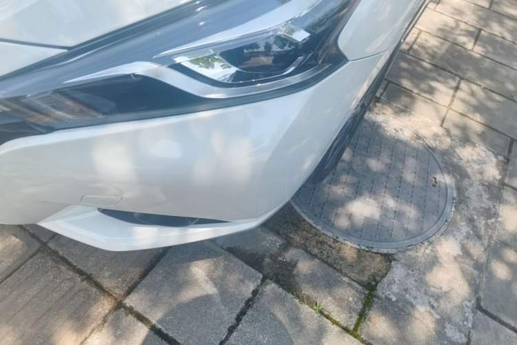 Used Nissan Lannia 2016 1.6L CVT Smart Cool Edition Left Front Headlight