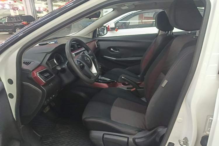 Used Nissan Lannia 2016 1.6L CVT Smart Cool Edition Left Front Seat