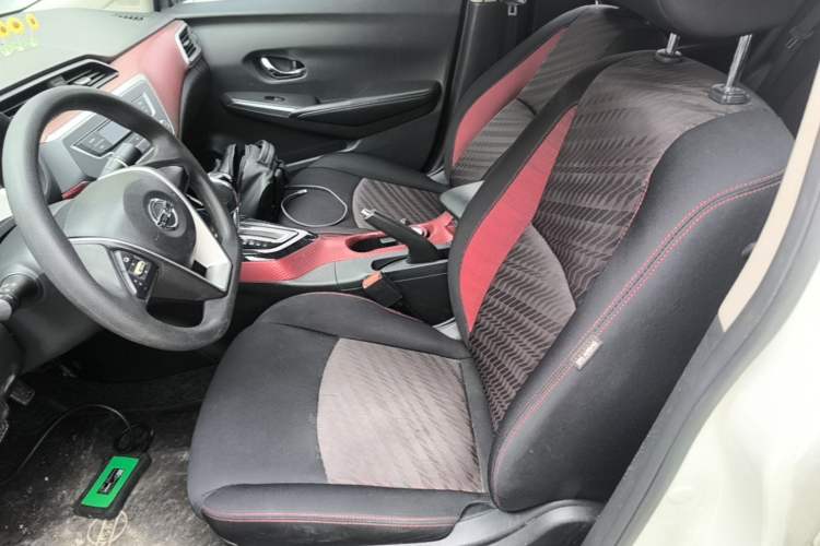 Used Nissan Lannia 2016 1.6L CVT Cool Edition Left Front Seat