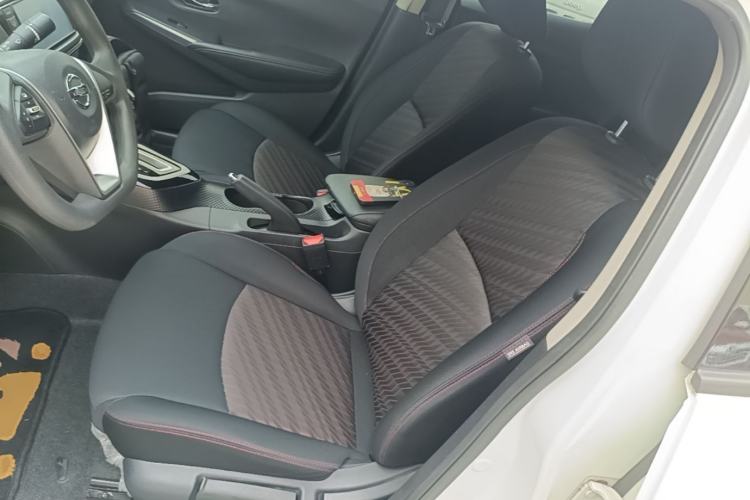 Used Nissan Lannia 2016 1.6L CVT Smart Cool Edition Left Front Seat