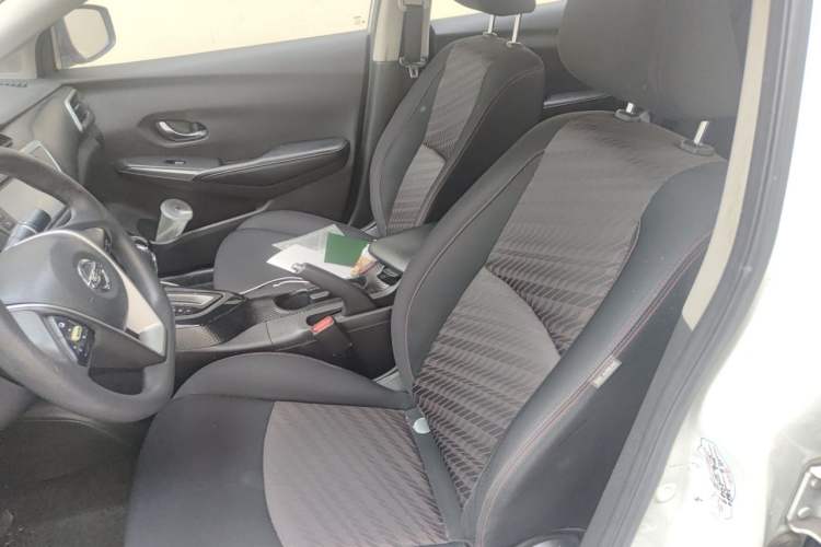 Used Nissan Lannia 2016 1.6L CVT Smart Edition Left Front Seat
