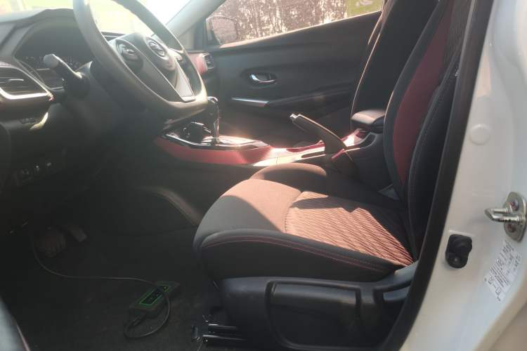 Used Nissan Lannia 2016 1.6L CVT Smart Cool Edition Left Front Seat