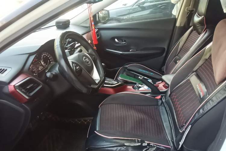 Used Nissan Lannia 2016 1.6L CVT Smart Cool Edition Left Front Seat