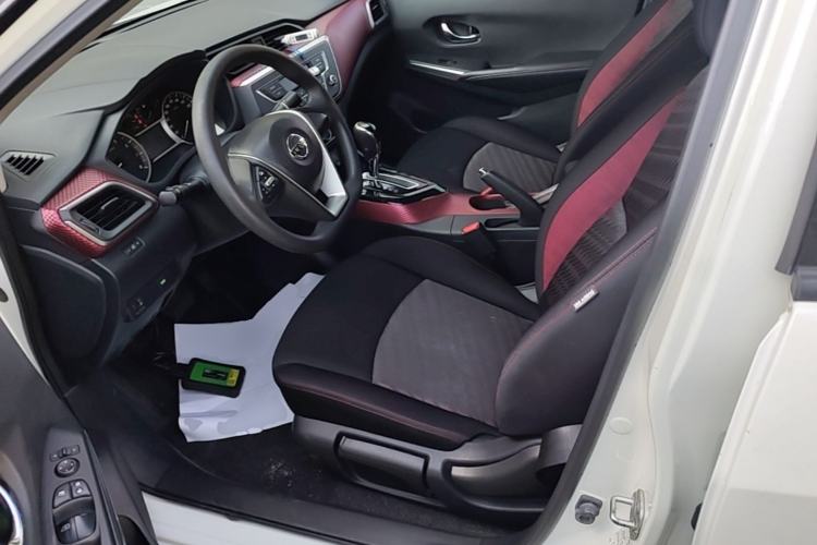 Used Nissan Lannia 2016 1.6L CVT Cool Edition Left Front Seat