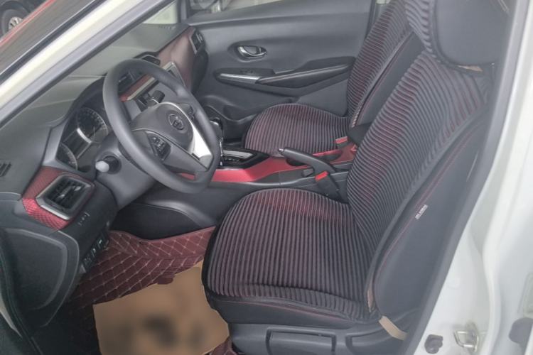 Used Nissan Lannia 2016 1.6L CVT Smart Cool Edition Left Front Seat