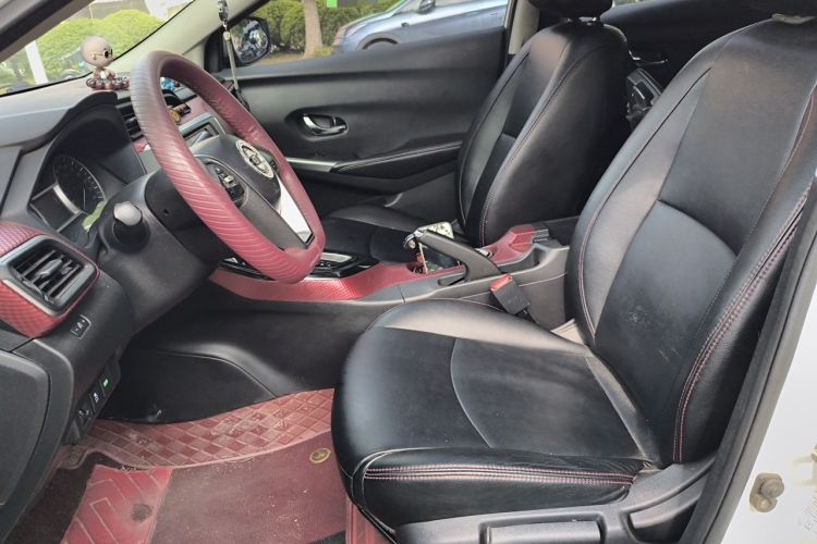 Used Nissan Lannia 2016 1.6L CVT Smart Cool Edition Left Front Seat