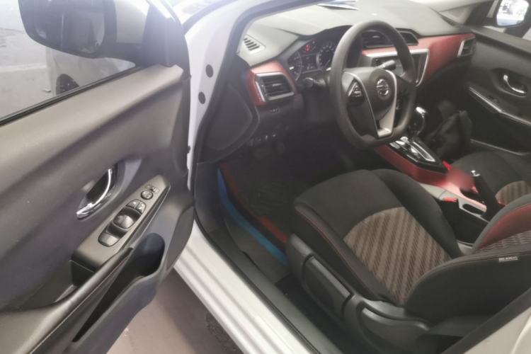 Used Nissan Lannia 2016 1.6L CVT Smart Cool Edition Left Front Seat