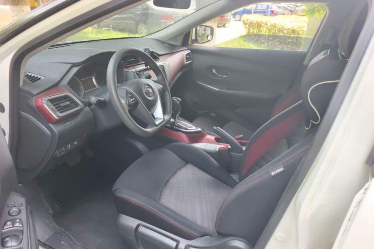 Used Nissan Lannia 2016 1.6L CVT Smart Cool Edition Left Front Seat