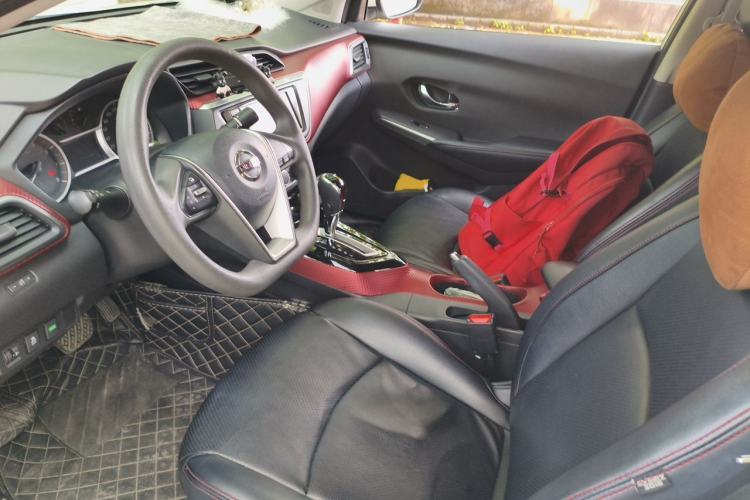 Used Nissan Lannia 2016 1.6L CVT Smart Cool Edition Left Front Seat