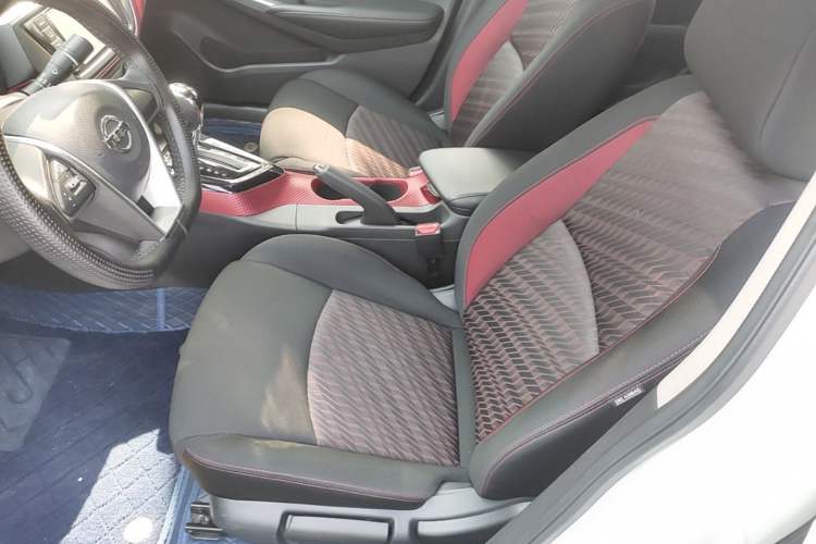 Used Nissan Lannia 2016 1.6L CVT Cool Edition Left Front Seat