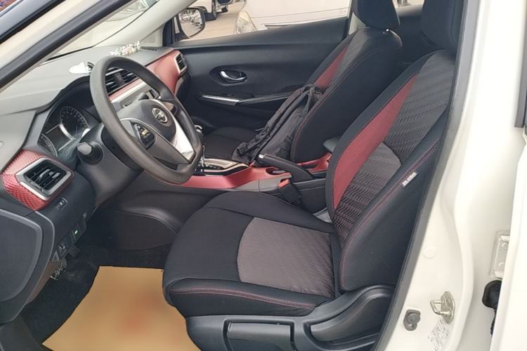 Used Nissan Lannia 2016 1.6L CVT Cool Edition Left Front Seat