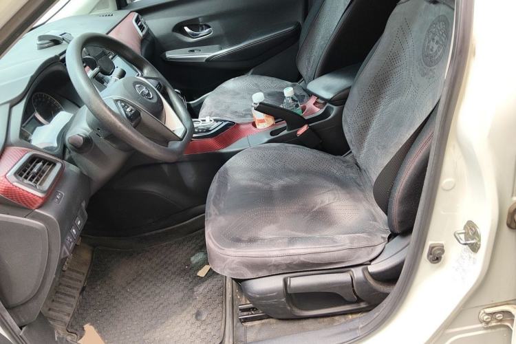 Used Nissan Lannia 2016 1.6L CVT Smart Cool Edition Left Front Seat