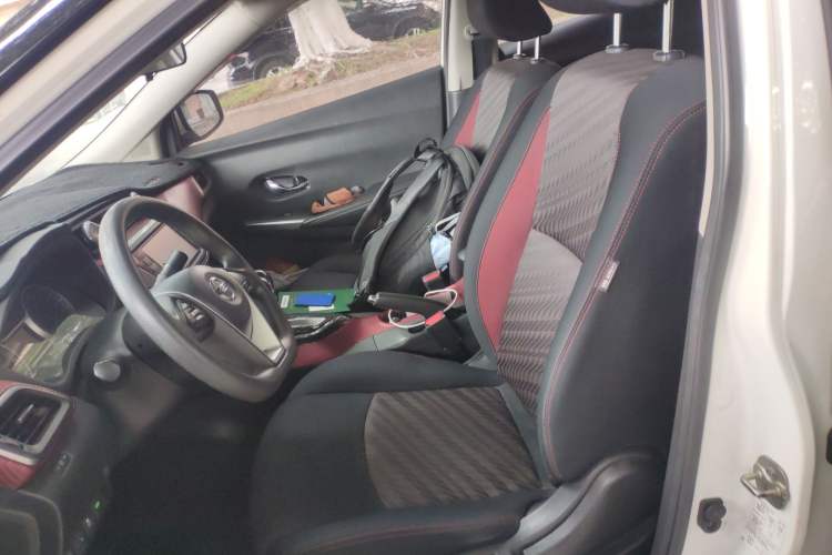 Used Nissan Lannia 2016 1.6L CVT Smart Cool Edition Left Front Seat