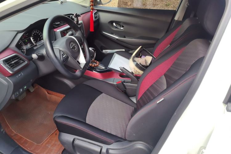 Used Nissan Lannia 2016 1.6L CVT Smart Cool Edition Left Front Seat