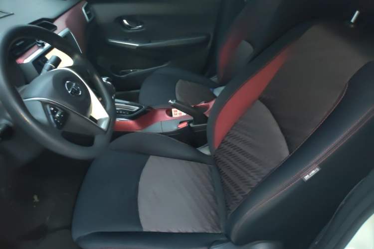 Used Nissan Lannia 2016 1.6L CVT Smart Cool Edition Left Front Seat