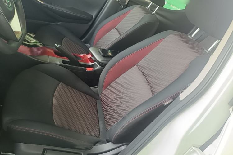 Used Nissan Lannia 2016 1.6L CVT Smart Cool Edition Left Front Seat