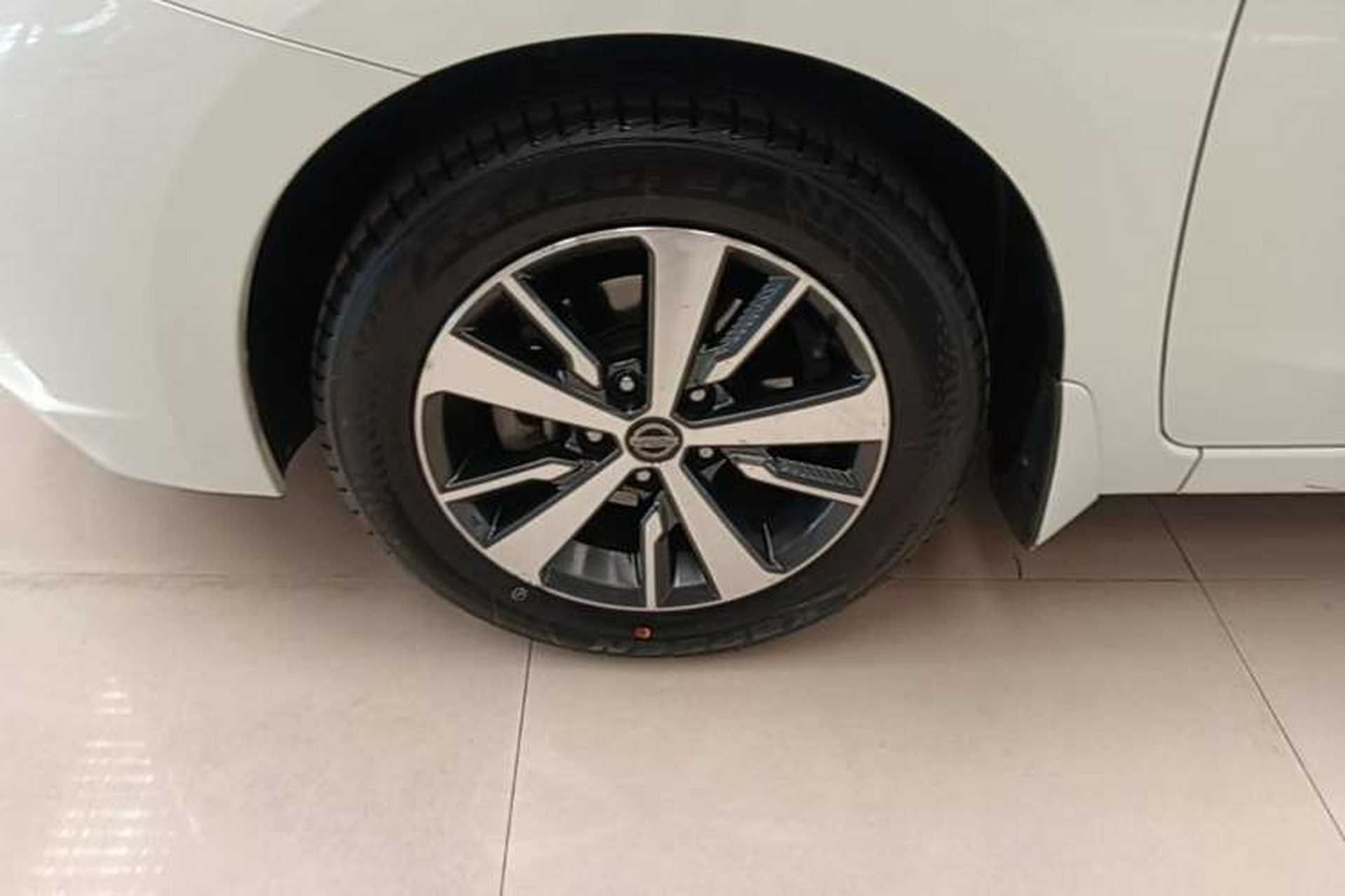 Used Nissan Lannia 2016 1.6L CVT Cool Edition Left Front Wheel Hub