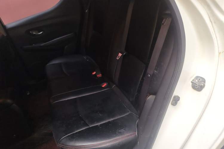 Used Nissan Lannia 2016 1.6L CVT Smart Cool Edition Left Rear Seat