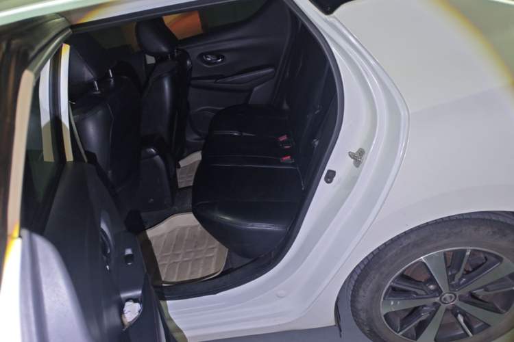 Used Nissan Lannia 2016 1.6L CVT Cool Edition Left Rear Seat