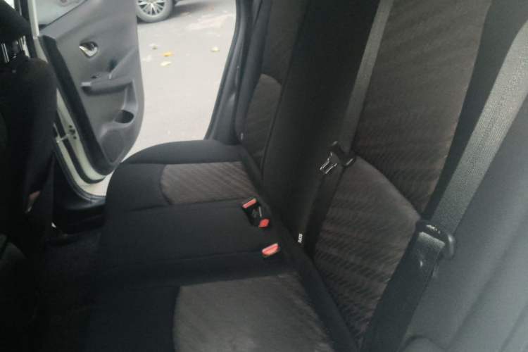 Used Nissan Lannia 2016 1.6L CVT Cool Edition Left Rear Seat