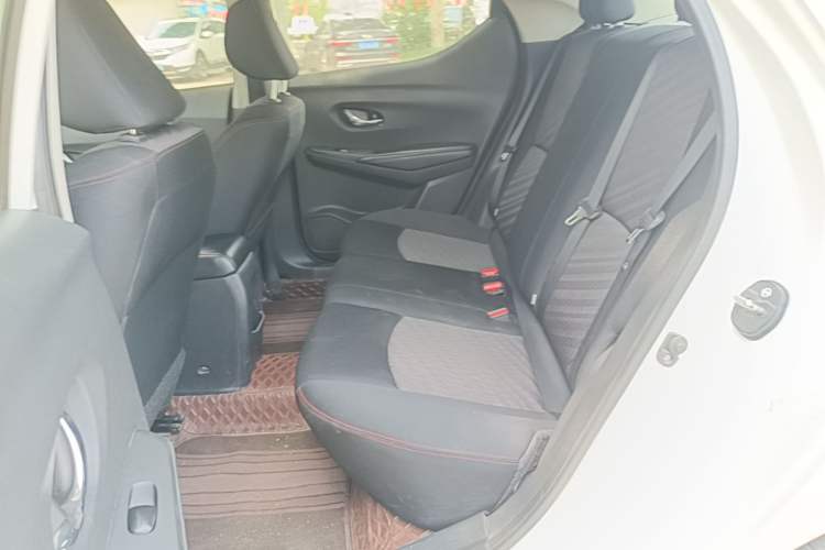Used Nissan Lannia 2016 1.6L CVT Smart Cool Edition Left Rear Seat