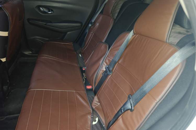 Used Nissan Lannia 2016 1.6L CVT Smart Cool Edition Left Rear Seat