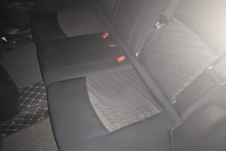 Used Nissan Lannia 2016 1.6L CVT Smart Cool Edition Left Rear Seat