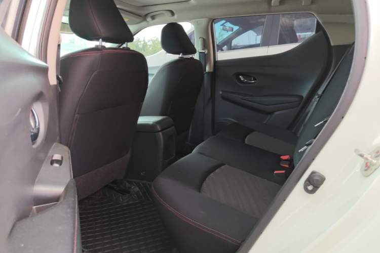 Used Nissan Lannia 2016 1.6L CVT Smart Cool Edition Left Rear Seat