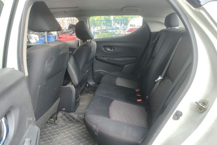 Used Nissan Lannia 2016 1.6L CVT Smart Cool Edition Left Rear Seat