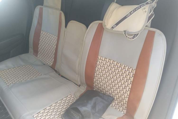 Used Nissan Lannia 2016 1.6L CVT Cool Edition Left Rear Seat