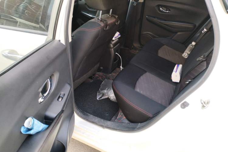 Used Nissan Lannia 2016 1.6L CVT Smart Cool Edition Left Rear Seat