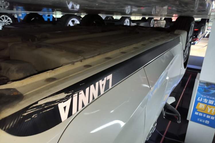Used Nissan Lannia 2016 1.6L CVT Cool Edition Left Side Sill