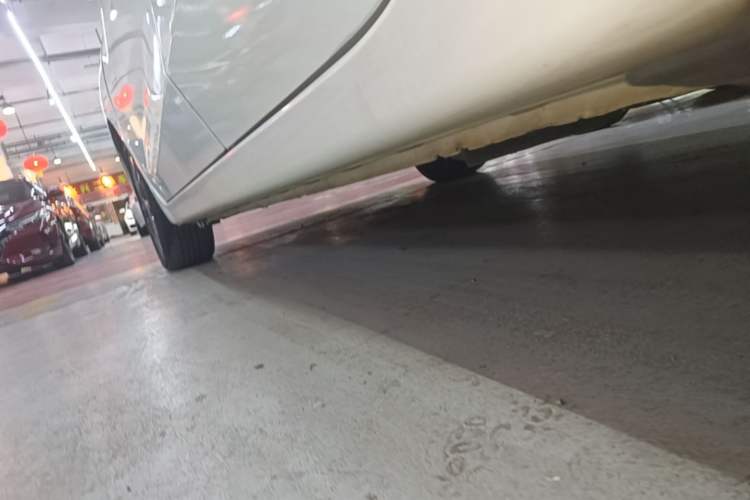 Used Nissan Lannia 2016 1.6L CVT Smart Cool Edition Left Side Sill