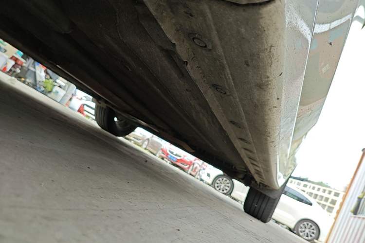 Used Nissan Lannia 2016 1.6L CVT Smart Cool Edition Left Side Sill