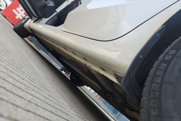 Used Nissan Lannia 2016 1.6L CVT Cool Edition Left Side Sill