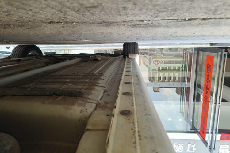 Used Nissan Lannia 2016 1.6L CVT Cool Edition Left Side Sill