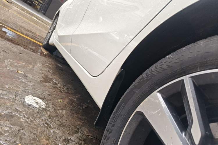 Used Nissan Lannia 2016 1.6L CVT Cool Edition Left Side Sill