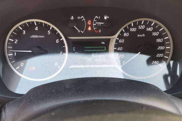 Used Nissan Lannia 2016 1.6L CVT Smart Cool Edition Odometer Close Up