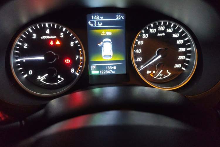 Used Nissan Lannia 2016 1.6L CVT High-Energy Version Odometer Close Up