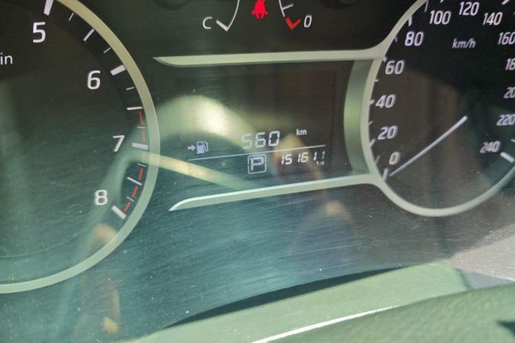 Used Nissan Lannia 2016 1.6L CVT Cool Edition Odometer Close Up