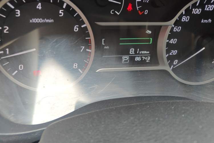 Used Nissan Lannia 2016 1.6L CVT Smart Cool Edition Odometer Close Up