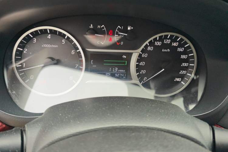 Used Nissan Lannia 2016 1.6L CVT Smart Cool Edition Odometer Close Up